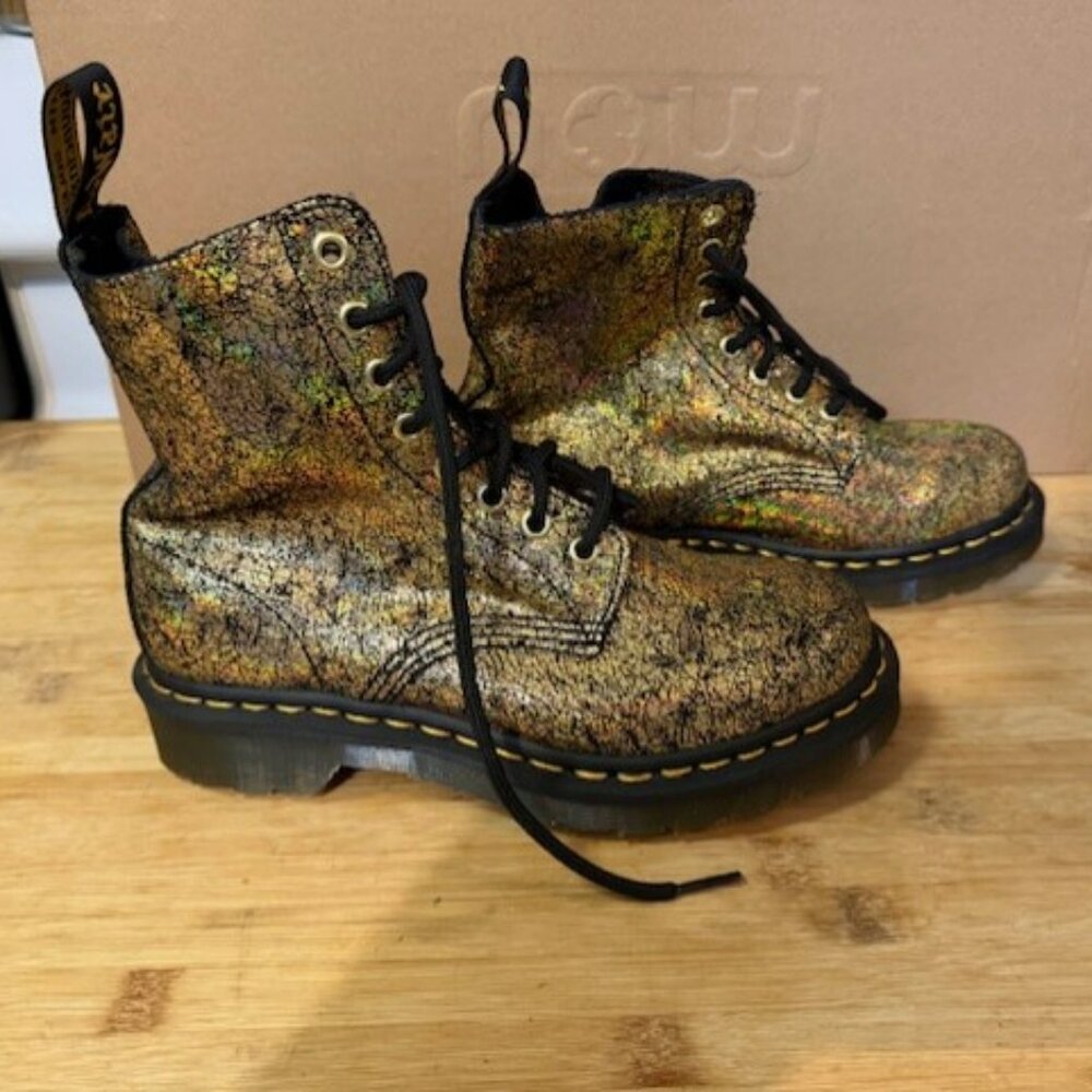 Dr. Martens Cracked Gold 1460 Pascal Lace-Up Boots - NWOT - Picture 12 of 16